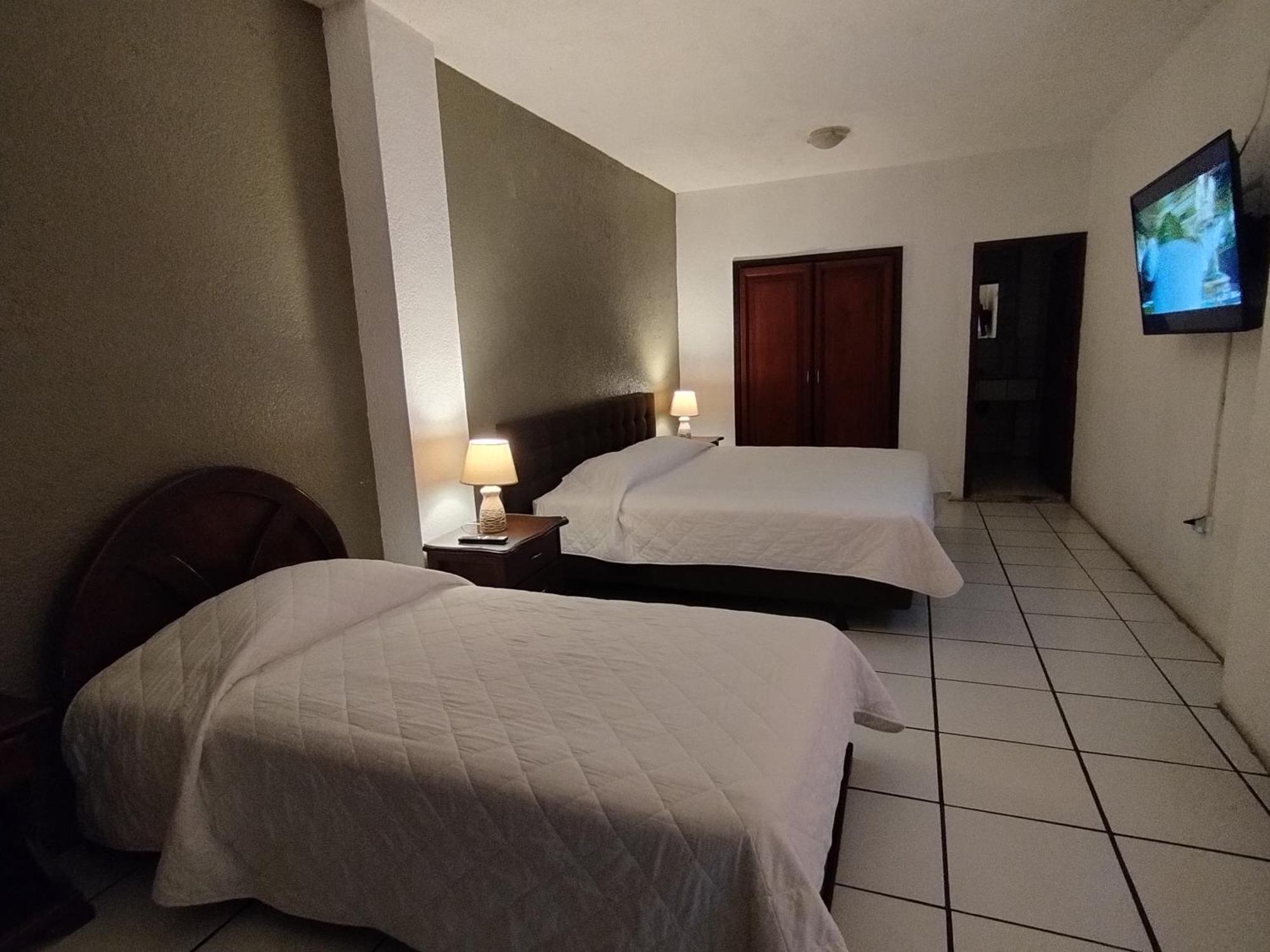 Hotel Puerta Del Sol Santo Domingo de los Colorados Exteriér fotografie