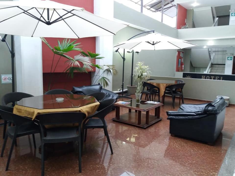 Hotel Puerta Del Sol Santo Domingo de los Colorados Exteriér fotografie